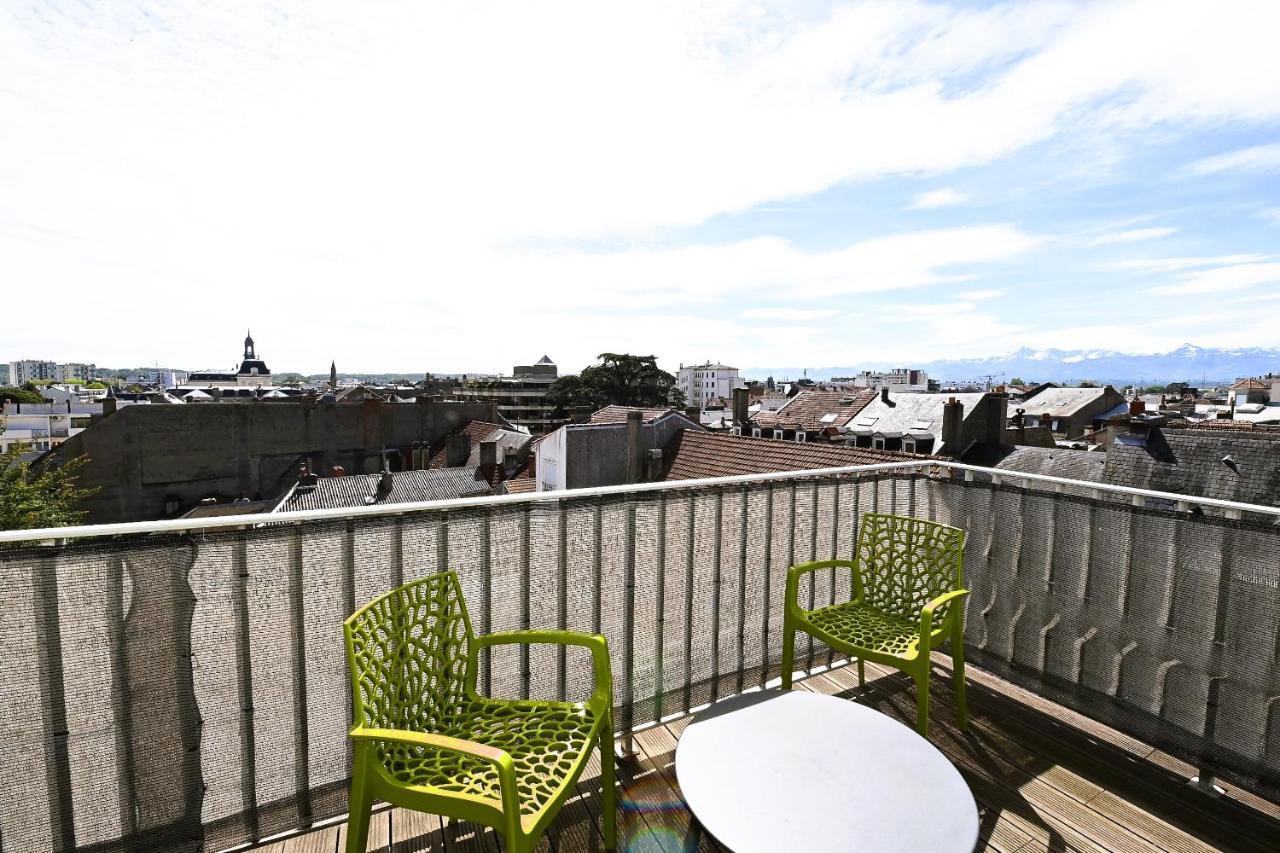 Hotel Foch Tarbes Bagian luar foto