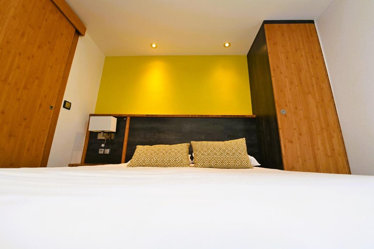 Hotel Foch Tarbes Bagian luar foto