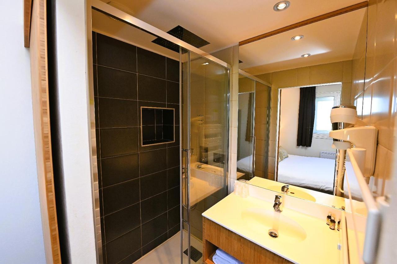 Hotel Foch Tarbes Bagian luar foto