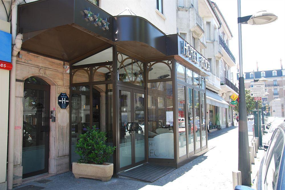 Hotel Foch Tarbes Bagian luar foto