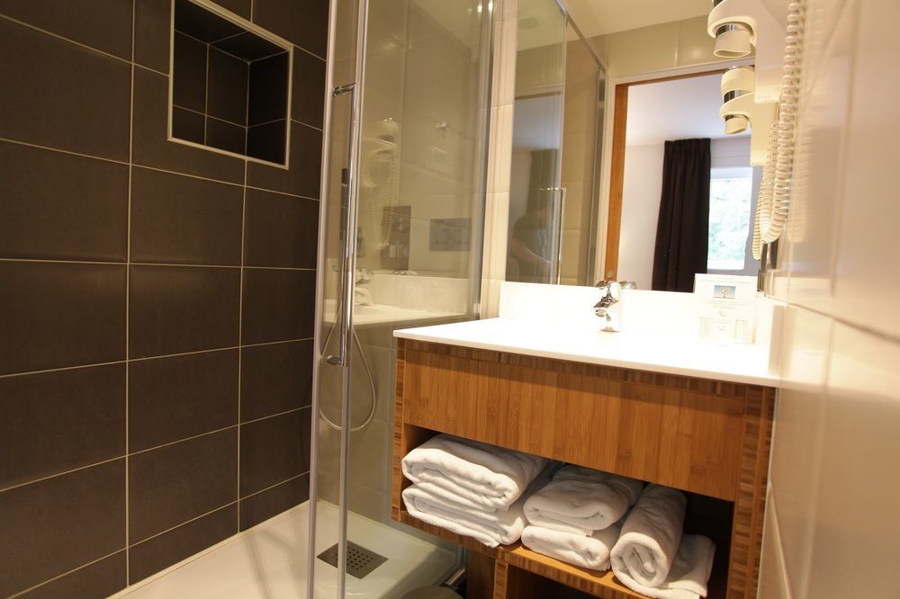 Hotel Foch Tarbes Bagian luar foto