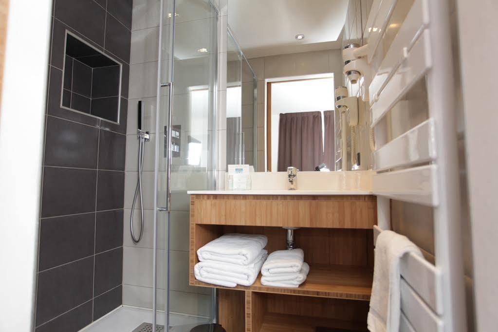 Hotel Foch Tarbes Bagian luar foto